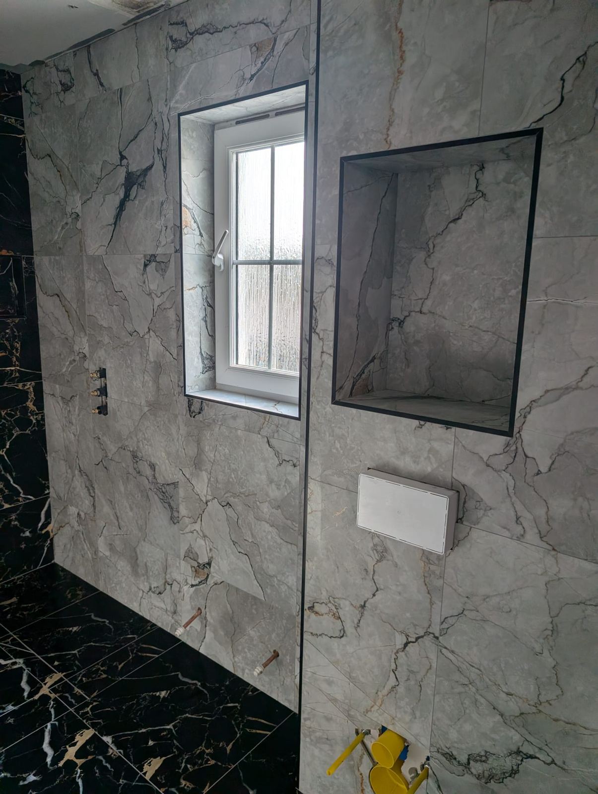 Ensuite With Walk-In Wet Deck And Two Niches, Cumbernauld