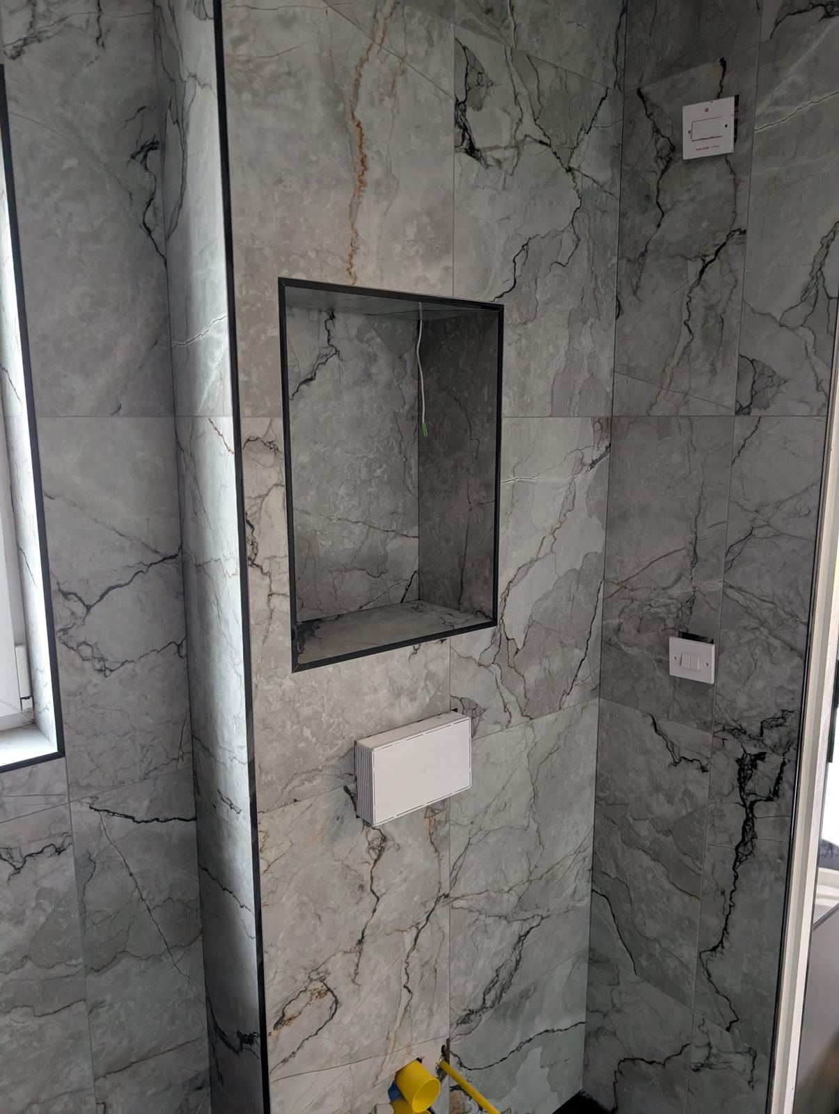 Ensuite With Walk-In Wet Deck And Two Niches, Cumbernauld