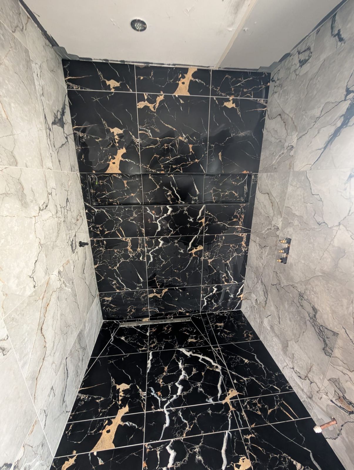 Ensuite With Walk-In Wet Deck And Two Niches, Cumbernauld