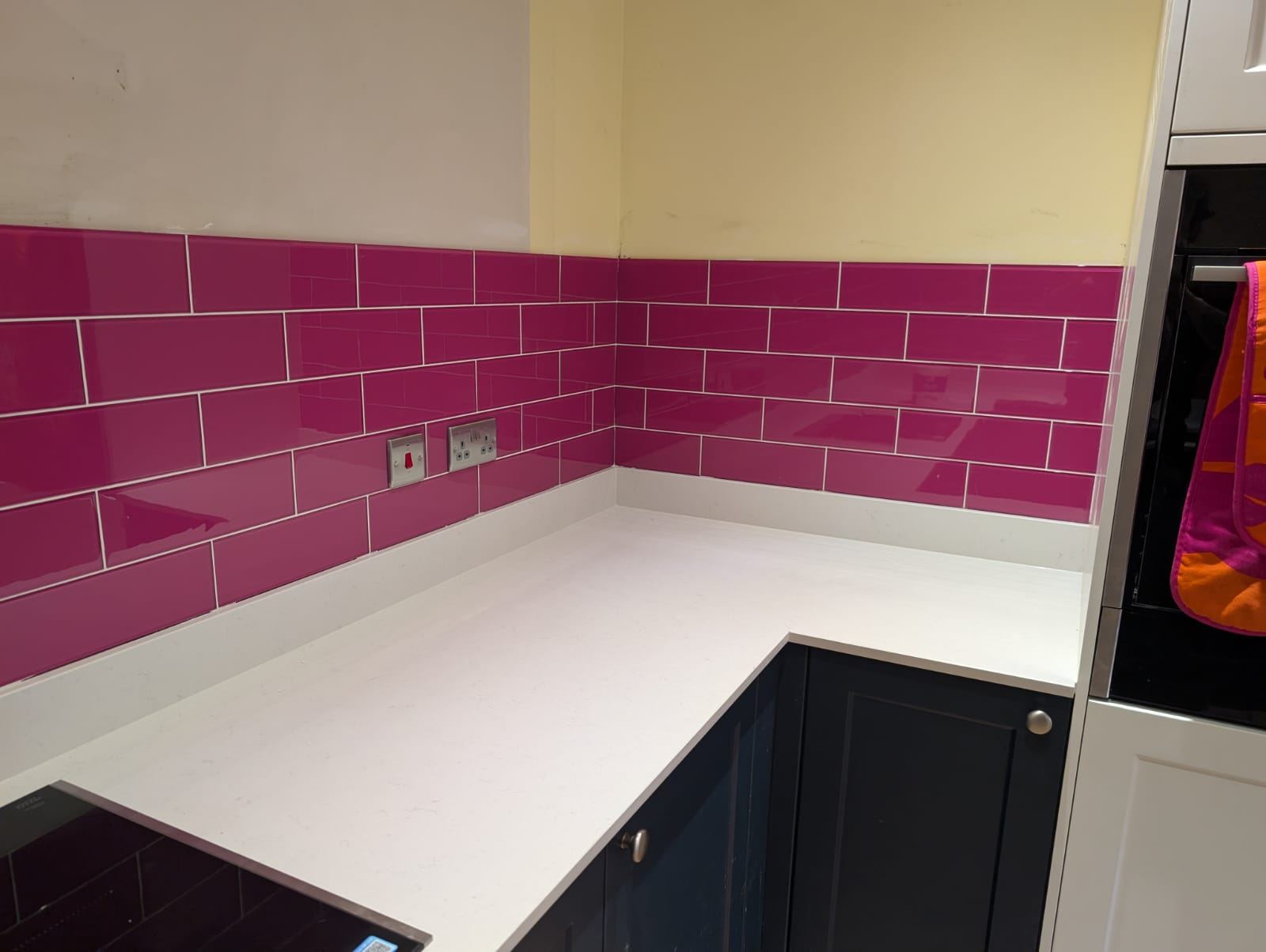 Glass Tile Kitchen Splashback, West End