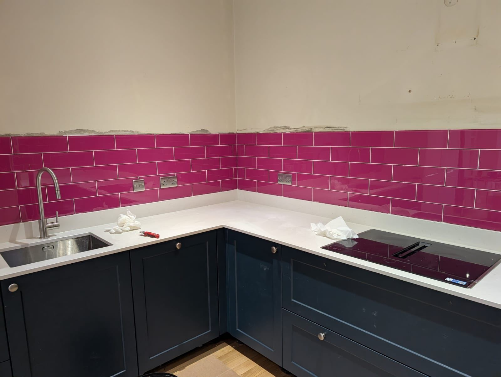 Glass Tile Kitchen Splashback, West End